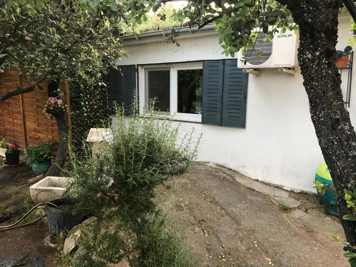 Cabana Jara Y Enebro Collado Villalba Buitenkant foto